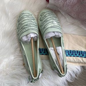 NEW Tory Burch Tory Ribbon Espadrille size 7.5